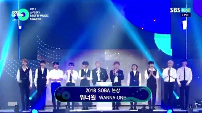 WannaOneUpdate's tweet photo. Awards Wanna One won today:
BONSANG (Main Award) 🏆 
Male Artist Popularity Award 🏆 🌟 

This is very heartfelt bc although it is only their 2nd year, it will also be their last as a group 😭😭 here’s to many more memories to come 💖💕 #2018soribada https://t.co/M8niiZ0sjK