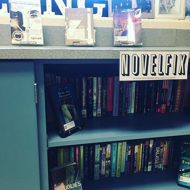 MsLongTeaches's tweet photo. Set up my new NOVELFIX @netflix inspired classroom library 📚 🍏 #teachersofig #clarksburg #chs #mcps #elachat #engchhat #clarksburgreads #summerreading #MrsLongsClasses #mlearning #flipclass https://t.co/L09wwe3n1k