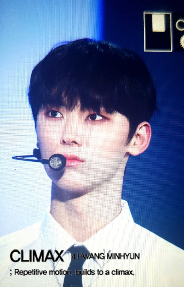 climax950809's tweet photo. 180830 소리바다
보고싶었어ㅠㅠ 
#민현 #황민현 #Minhyun https://t.co/GRA2cek19J https://t.co/EG62GsSA3B