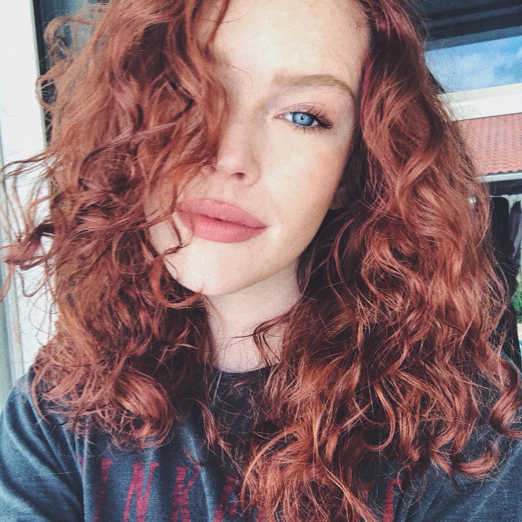 spauldingsmall's tweet photo. #redheadoftheyear @alexandramadar #redhead #redhair #model #ginger https://t.co/u9nvjpAb49 https://t.co/HzUJXNhfi6