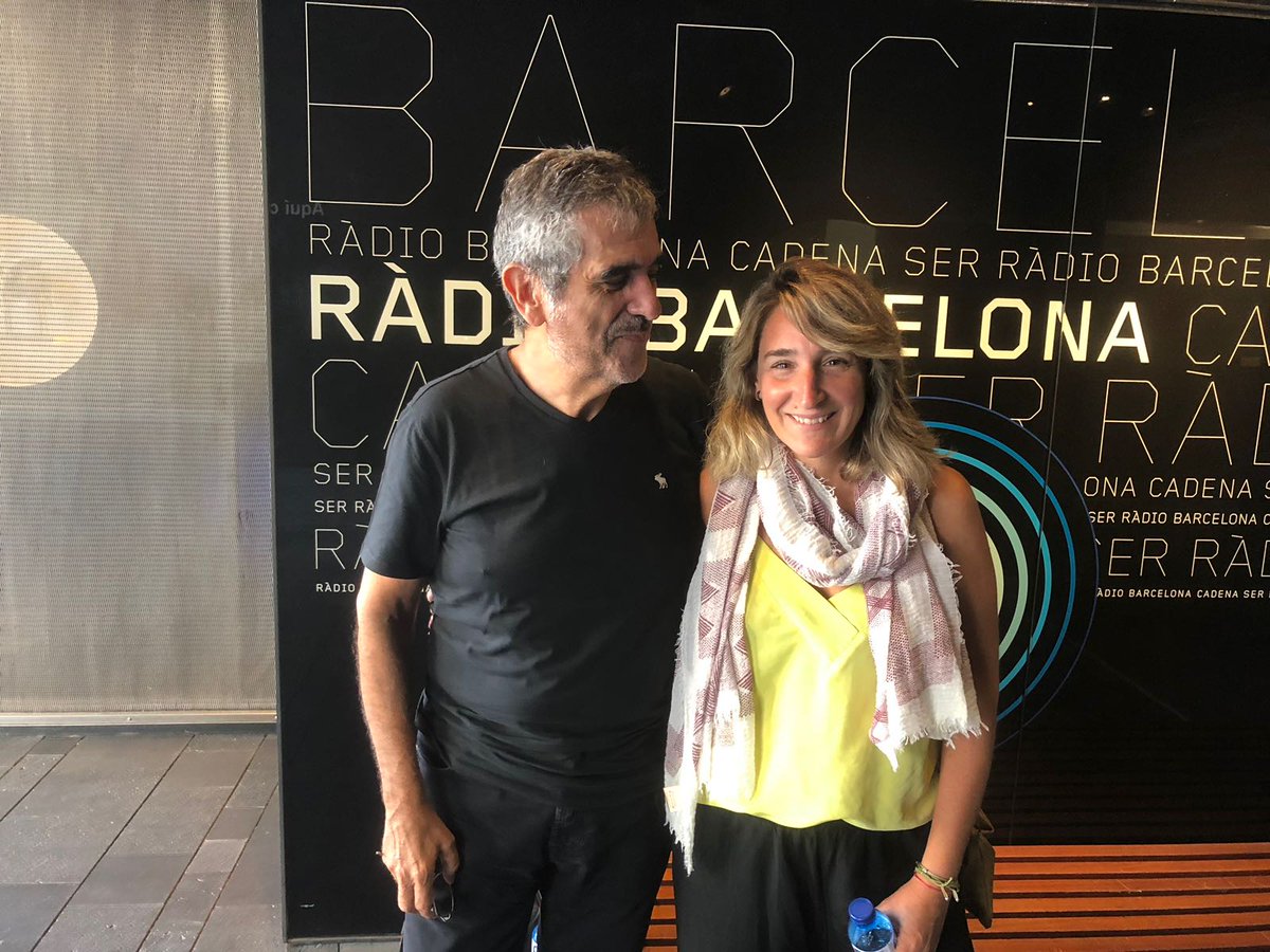 Demà abaixem teló, però abans la propietària del mític <a href="/videoinstan/">VIDEO INSTAN</a> <a href="/Novinha1975/">Aurora Depares</a> i el director de cinema i guionista Joaquim Oristrell protagonitzaran l'última conversa del <a href="/Llapis_SERCAT/">Llapis de Memòria</a>. Els podràs escoltar a partir de les 19:20h: play.cadenaser.com/emisora/sercat…