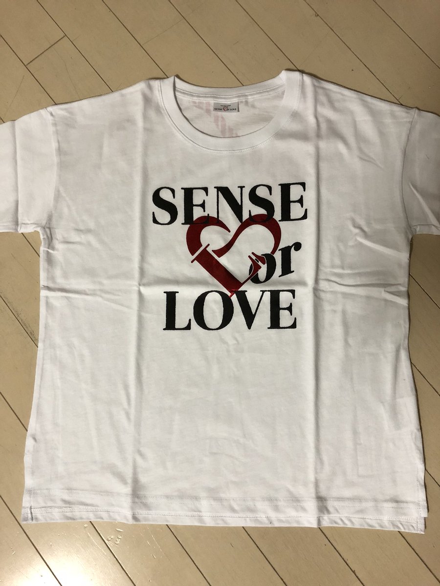 伊にゃー慧 Na Twitteru Sense Or Loveのパーカーとtシャツget パーカー高いけど めちゃカッコいい ๑ ๑ Tシャツはシンプルだね Heysayjump 山田涼介 知念侑李 中島裕翔 有岡大貴 高木雄也 伊野尾慧 八乙女光 薮宏太 Senseorlove