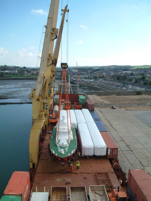 Mainstay_Marine's tweet photo. #ThrowbackThursdays #Export #Boatbuilds #whoyougonnacall? https://t.co/janDib1VIp