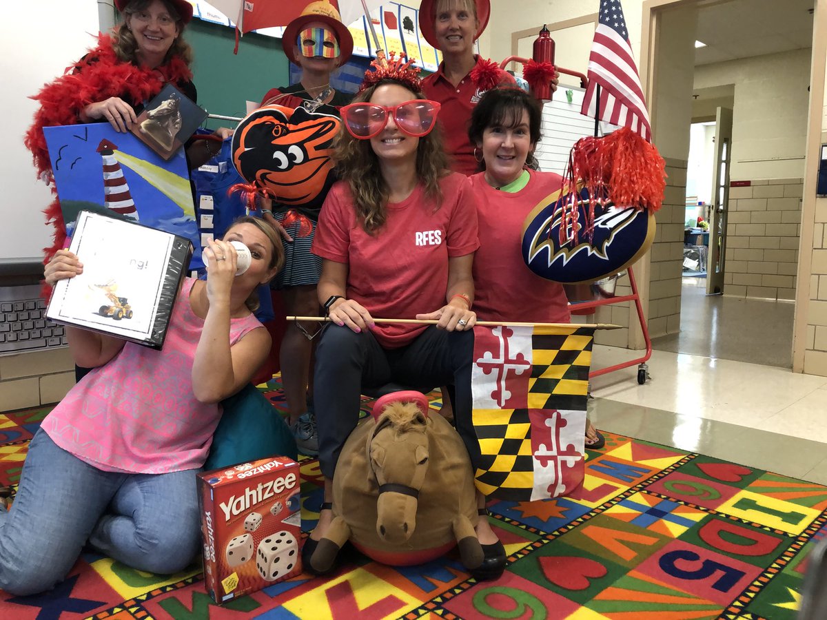 CookReading's tweet photo. Red House Rules!! #weallbelong #peacemakerhouses @missyfanshaw @RodgersForgeES https://t.co/w9IZiW0KVU
