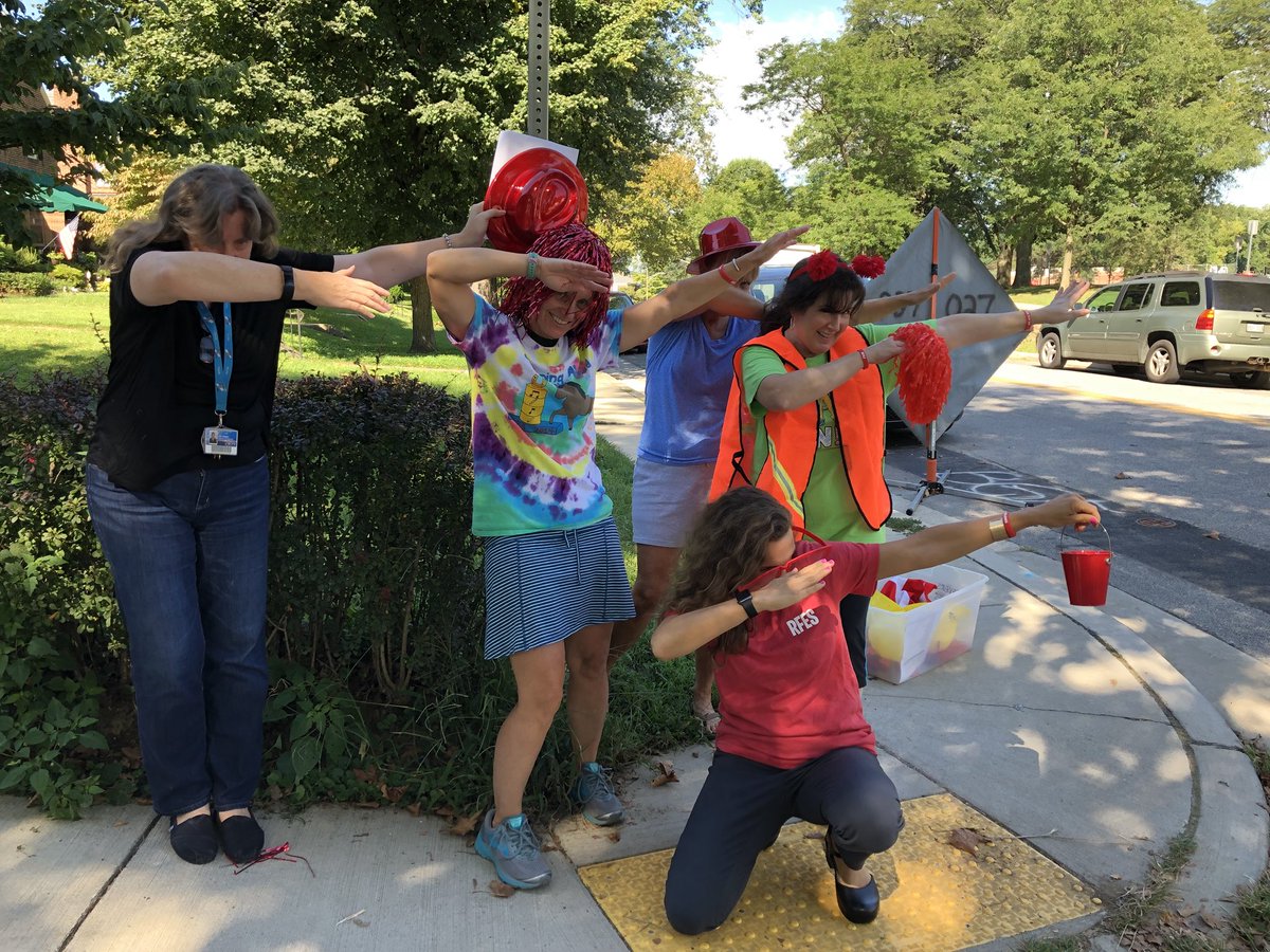 CookReading's tweet photo. Red House Rules!! #weallbelong #peacemakerhouses @missyfanshaw @RodgersForgeES https://t.co/w9IZiW0KVU
