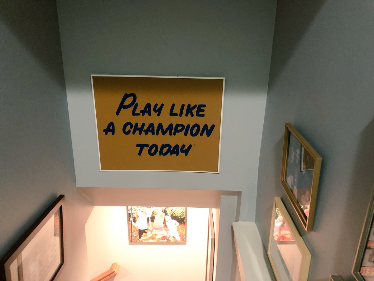 HannahStormESPN's tweet photo. It’s not weird — at all— that I have this going down the stairs to my kitchen— and hi five it every morning—right? @FightingIrishND @FightingIrish 🍀🍀🍀🏈🏈🏈 https://t.co/nYLi8cWF07