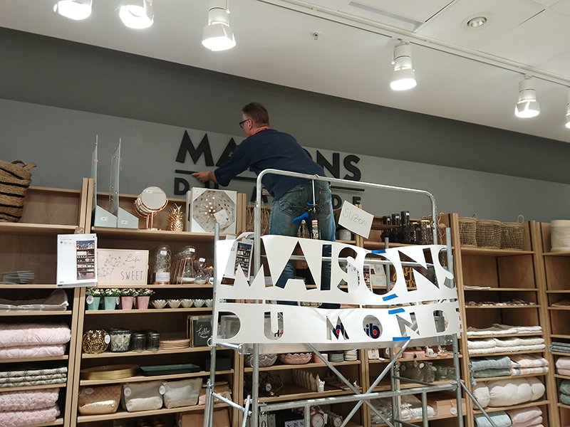 For international retail brands, opening a store in the UK can be a costly move filled with unknowns. We share the lessons learned during the recent launch of a store for a French client: lnkd.in/genwCKe #retailarchitecture #retaildesign