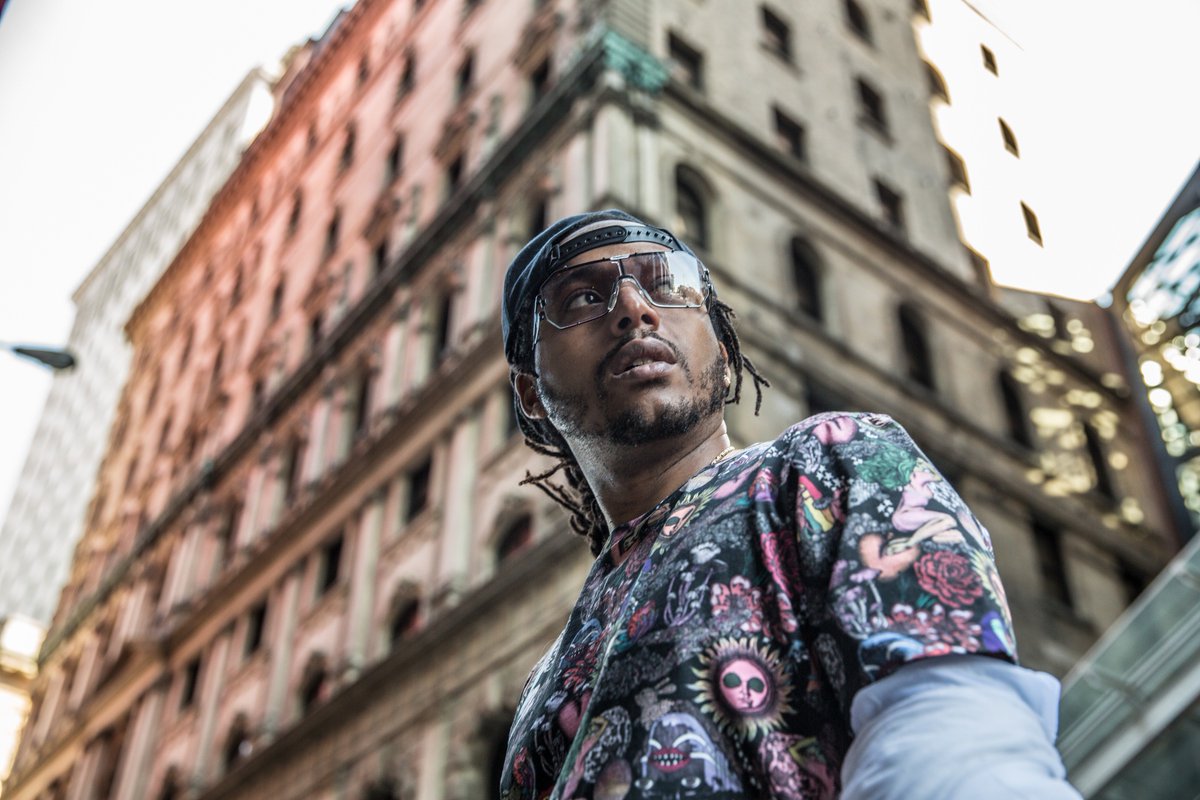 #ProgOUMF I <a href="/ObialeChef/">Obia le Chef</a> who will perform Friday night on the scene Desjardins 360d in the Quartier latin with Lost Officiel, Whitee Berretaa, Rowjay and the incredible <a href="/GhostfaceKillah/">Ghostface Killah</a>… just that!
Discover his latest clip: bit.ly/2BVLYM3
#OUMF2018