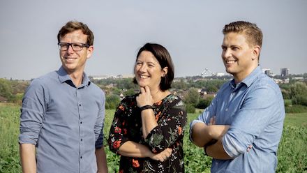 New company. Familiar Faces.
Congrats to our new owners <a href="/ElkeDeRidder/">Elke De Ridder</a>, <a href="/kderoeck/">Kristof De Roeck</a> and <a href="/ldelanoeye/">Laurens De Lanoeye</a>: bit.ly/2Pk6Tu3
#PR #Marketing #Design #Content #Management #NewStart