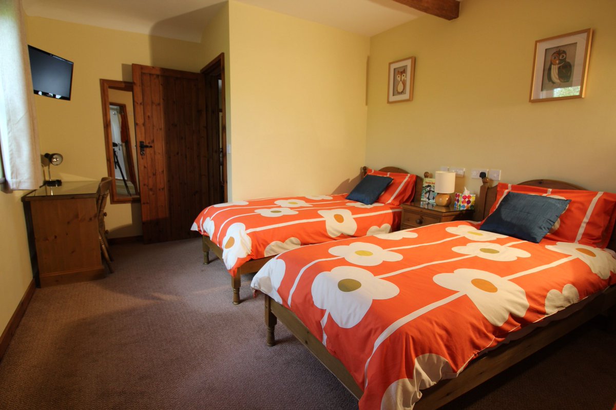 WhiteHouseFarm8's tweet image. We have availability in September, just £625 per week. Brick Kiln Cottage can sleep up to six guests.  Come and enjoy an Autumn get away. #selfcatering #Maidstone #Chartsutton #disabledaccess #indiansummer