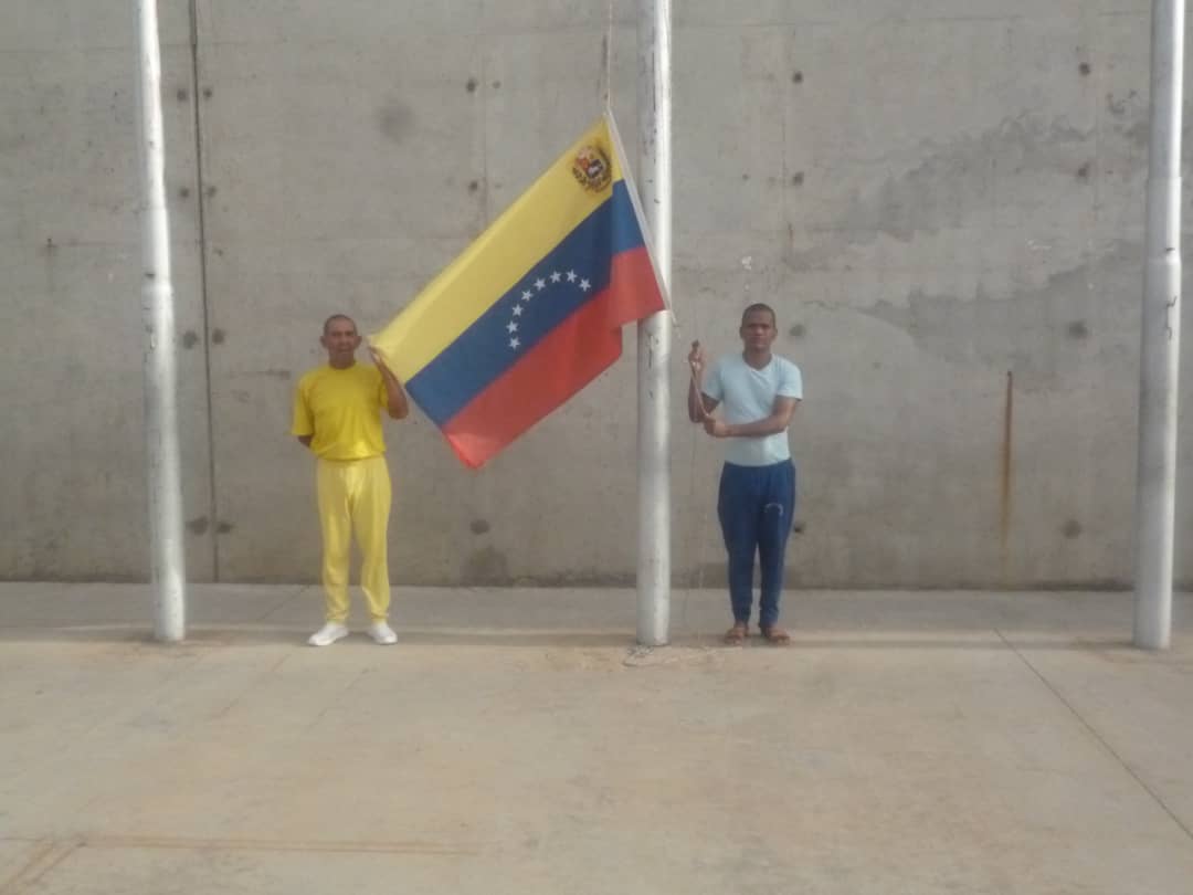DSCRCO's tweet photo. LUNES CIVICO https://t.co/NCOuuroTjz