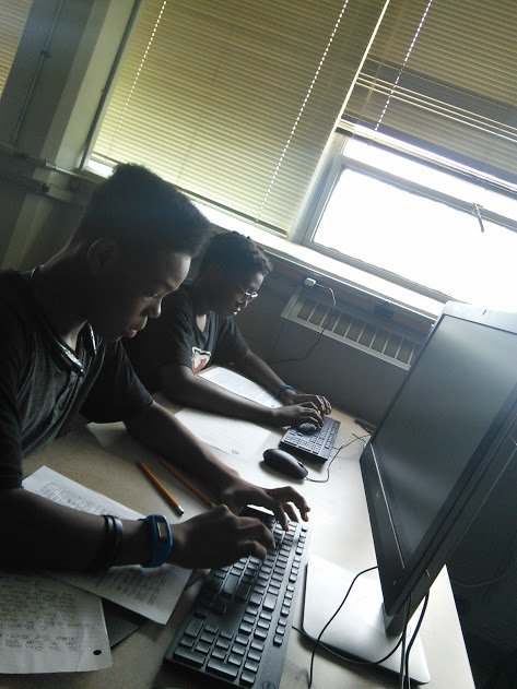 NCAT_VIL_MM's tweet image. Hard Work? No question. #NCAT #VILMM young aggies GRIND. #VerizonInnovativeLearning #Base11