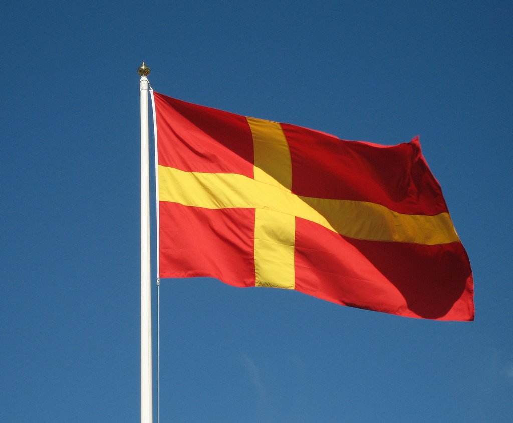SimonSvalling's tweet photo. Grattis många gånger med segern @Malmo_FF Ni är ett skandinaviskt lag vi är stolta över. Lycka till i Euro League. Förlåt! #eldk #fcmlive #fcmmff #EuropaLeague https://t.co/Ho0d35heMx