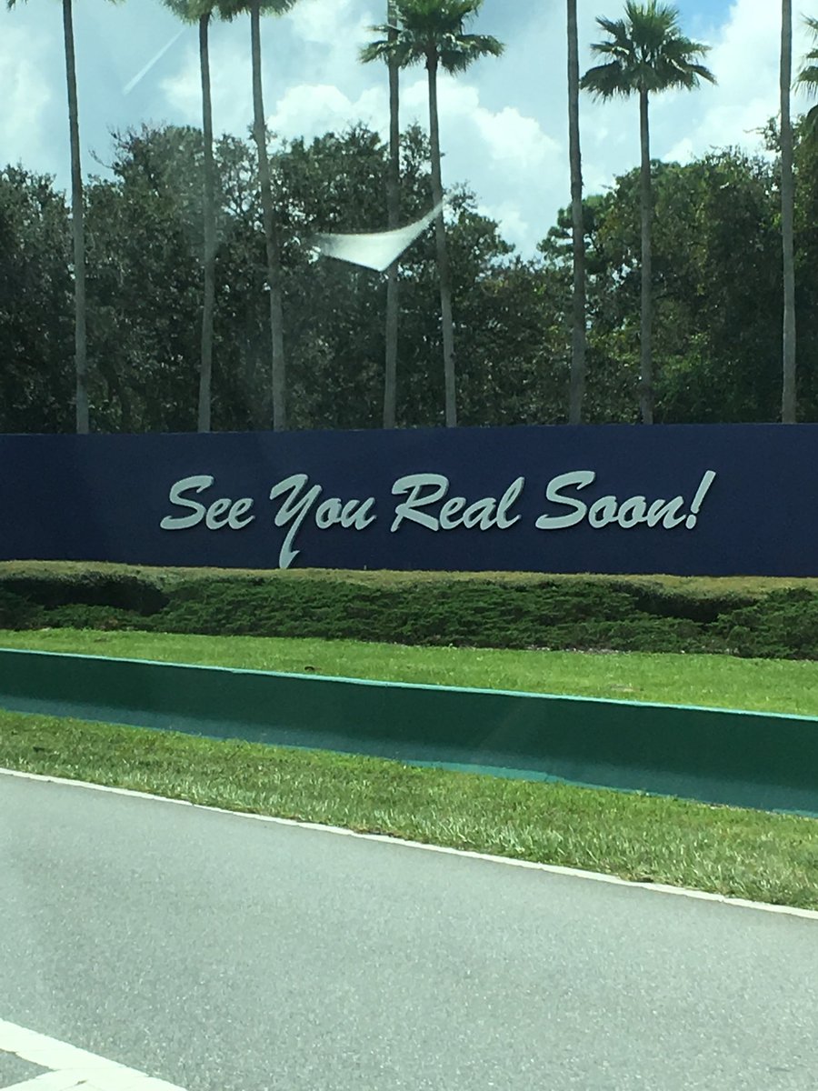 JaninePipe28's tweet photo. Home. Jet lagged. Exhausted. And no longer in WDW. Sucks big time ☹️☹️☹️ #needtogetbacktowdw #missingwdw https://t.co/HNjlT5snQd