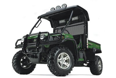 HorizonAgTurf's tweet photo. Between midnight Weds and this morning this person enters our yard in Vermilion and steals a Gator. 4am they come back for a mower. They look to be wearing a light hoodie and white running shoes. Anyone recognize? Call Trevor at Agland Verm 780-853-7765 or call the RCMP Thank you https://t.co/3YIY9ka5ZL