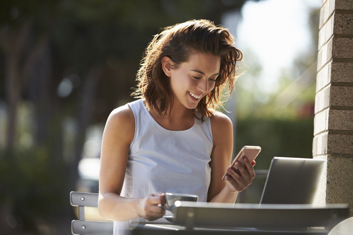 candybitsocial's tweet image. Post on a consistent schedule to keep your social channels active and your audience engaged. #CandyBitTip