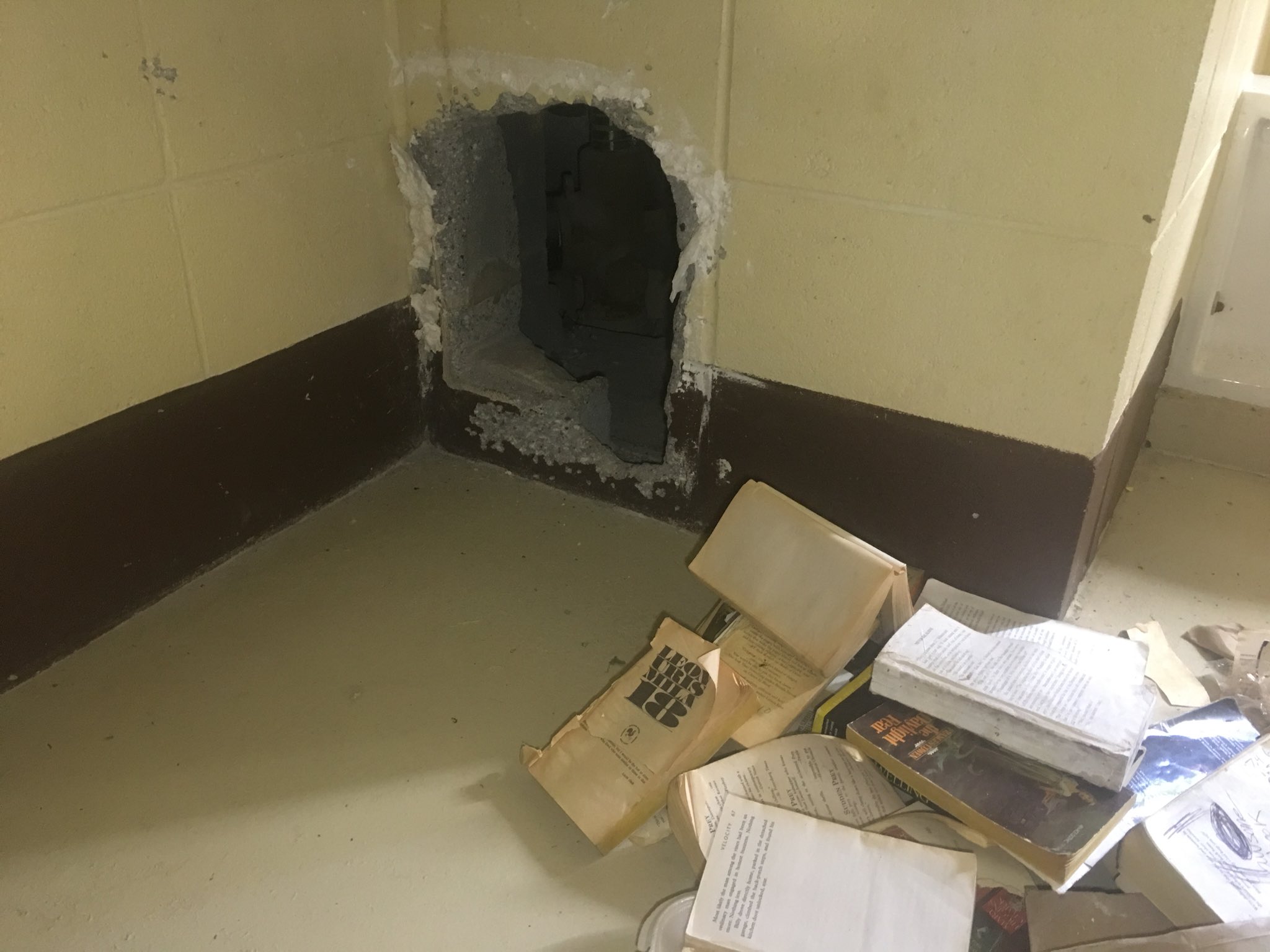 WTOC Dal Cannady on Twitter "Got an upclose look at the hole two