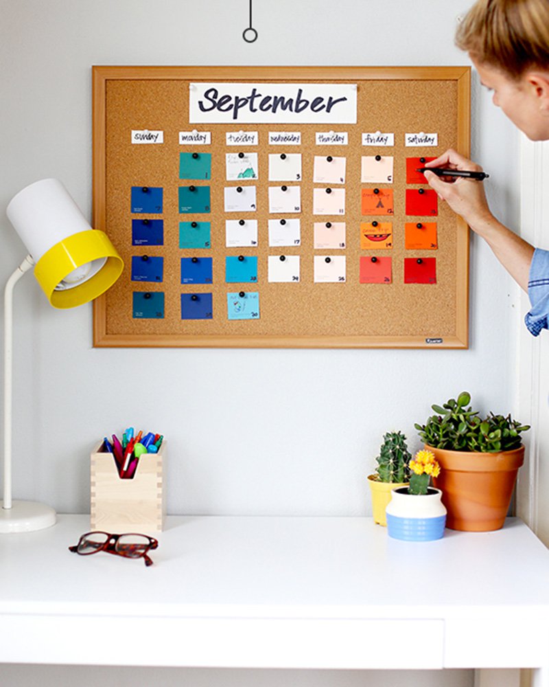 CritesRiddell's tweet image. Au retour des #vacances, pourquoi ne pas essayer ces 11 DIY pour ranger son #bureau et et commencer la rentrée en beauté.  ow.ly/C4E530ldR0m