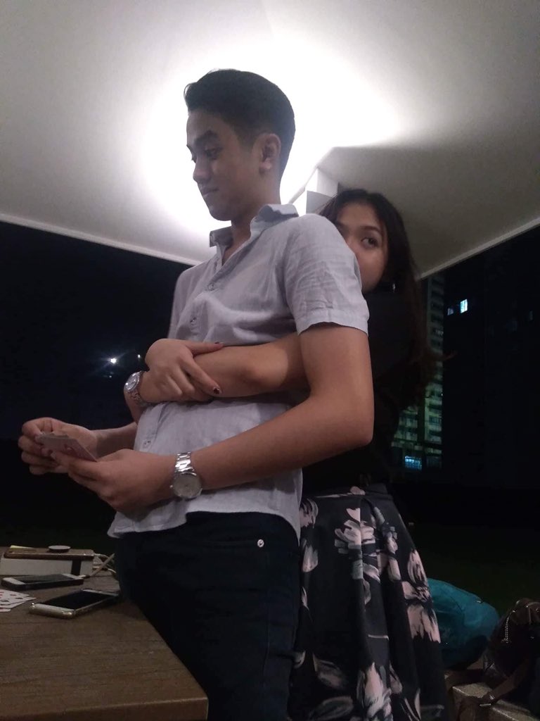 JoshuaSenooo's tweet photo. To all the boys she have loved before, thank you. 

Clingy girlfriend 😩❤️
(Di pa po kami nag kikiss hehe) 😇 https://t.co/Enlq3Wqe1y