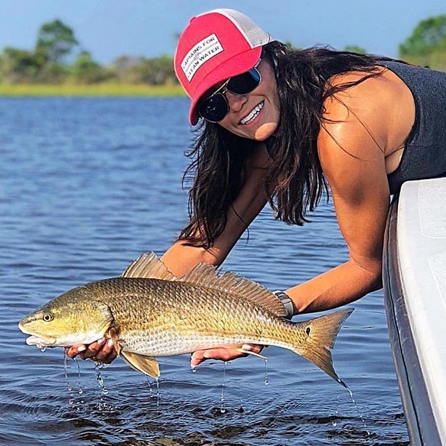 Catchfest continues with angler @sara_salt_ reelin in this beautiful red fish, looks like it was a great day! #fishing #saltlife #sarasalt #saltwaterfishing #flyfishing #redfish #HOOK360 #camping #hiking #hunting #freshwaterfishing #inshorefishing