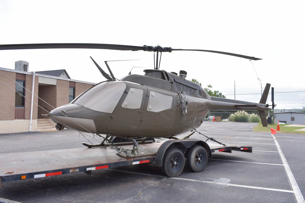 scmilmuseum's tweet photo. #NEW to the museum! OH-58 Kiowa (pictured with two of its former pilots) and an UH-1 Huey. #helicopter #armyaviation #wegotstuff https://t.co/2D8lb57lYa