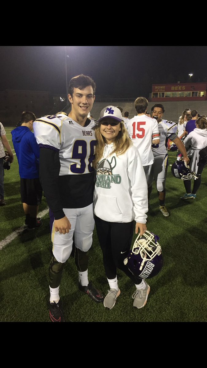 dompalko's tweet image. Happy Birthday @clairenovakkk !!!! Can’t wait to see you tomorrow ❤️❤️