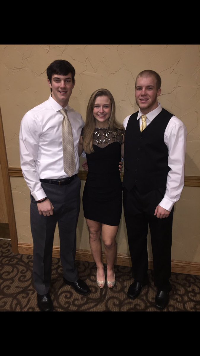 dompalko's tweet image. Happy Birthday @clairenovakkk !!!! Can’t wait to see you tomorrow ❤️❤️