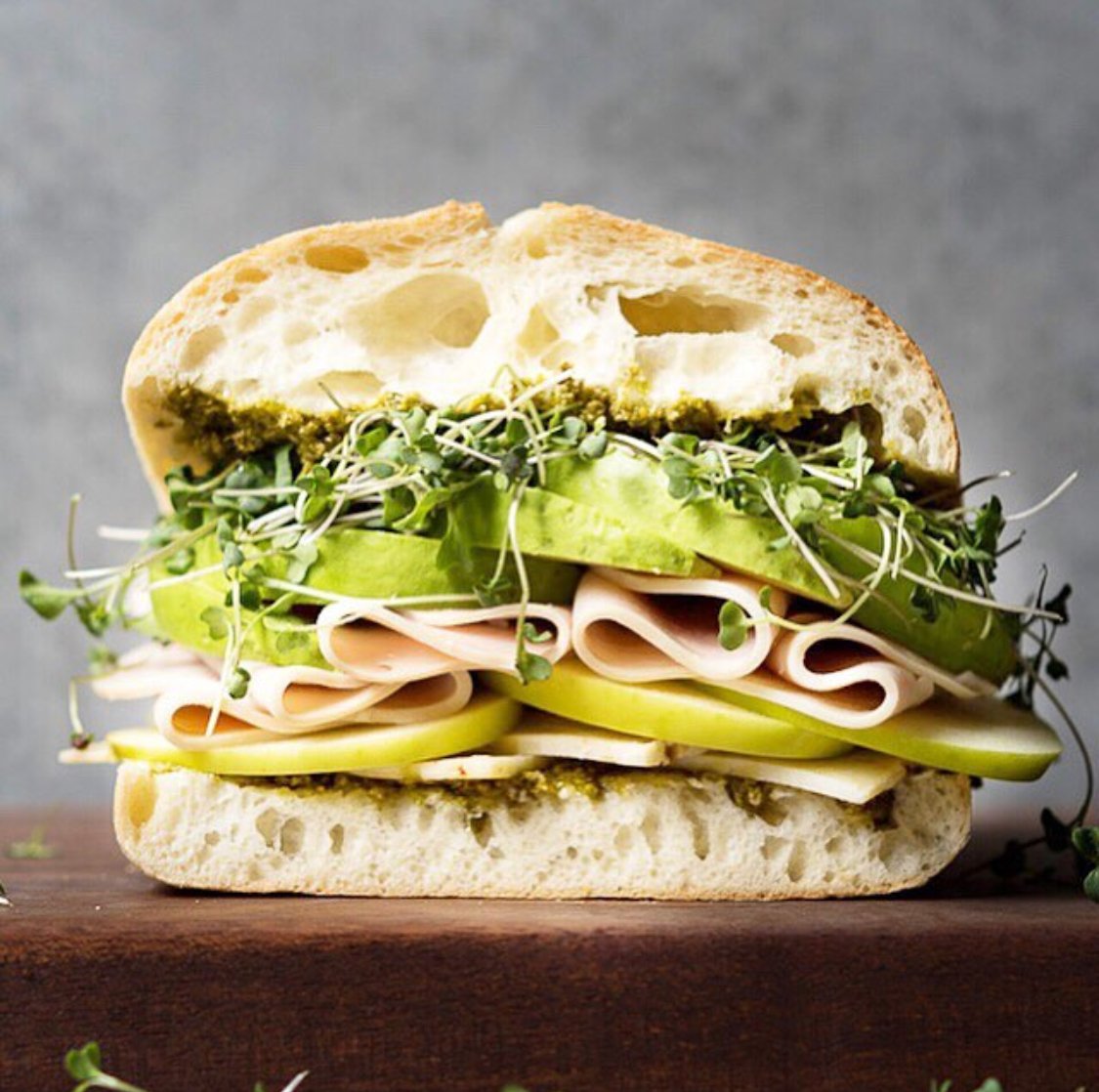 the_feedfeed's tweet photo. 🎉 HAVE YOU ENTERED OUR @APPLEGATE (#AD) SANDWICH CONTEST? @lifeisbutadish used Applegate Roasted Turkey Breast &amp; Pepper Jack Cheese to make this Turkey, Cheese &amp; Avocado w/ Greens Sandwich.
LEARN HOW TO ENTER: https://t.co/QrNyVM791Y
#NextLevelLunch #feedfeed #contest #sponsored https://t.co/J1qEGBtZDk