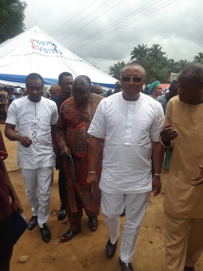 HonEmmanEkon's tweet photo. At the burial of late Chief (Sir) Vitalis Ufang,  Former Chairman, Oruk Anam Local Government Area and political leader of Ikot Esenam on Thursday, August 30, 2018. https://t.co/OdNC0AZ2n2