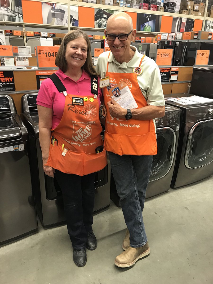 HD6893's tweet photo. Thank you Carl for your dedication to customer service! Carl converted a Lowe’s appliance customer who in her words received, “top drawer fashion customer service.”  We now have a lifelong customer! @NotoKara @JabarrBean https://t.co/e23ODFunSM