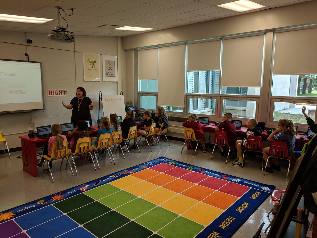MedoraElem's tweet photo. What's in your backpack?
5th graders accessing their digital backpacks.
@JCPSSuper
@PrincipalPalme1
@JCPSKY
#medorastrong
#bemyverybest
#JCPSBackpack
#wearejcps https://t.co/uZhqbsx05I