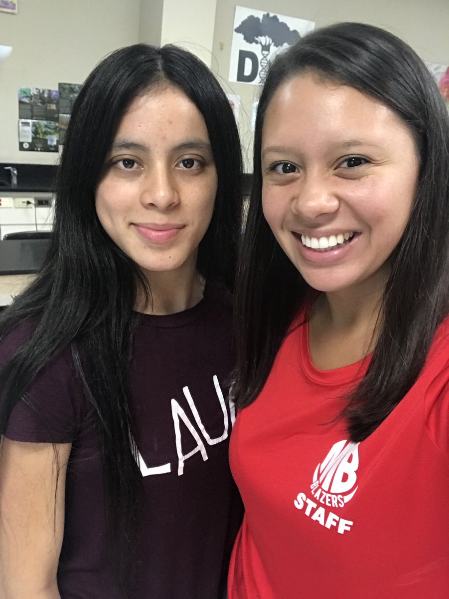 CruzinScience's tweet image. We stan science legends! I can already tell this will be an amazing year. Welcome to Blair! Here’s a throwback to last years first day of school. #MetabolicBlazers #GotScience #WeAreBlazers #innovativelingo  @blairprincipal