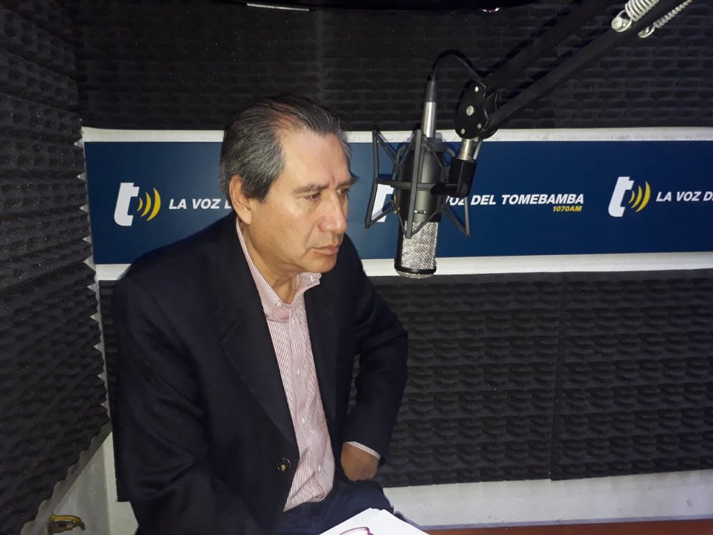 berthamol's tweet photo. Hoy el @xadrianbonilla, Secretario (e) de la @EduSuperiorEc desarrolla una agenda de medios y visitas formales a los rectores de las IES en el #Azuay y # Cañar. https://t.co/PdpcbDnuIl