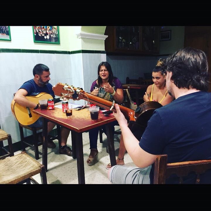 mujertieneqser's tweet photo. Ensayos: Dándole forma al espectáculo con @milianoneto y  Alba González.
Entradas: https://t.co/LeeP8ENt5W https://t.co/zLP8vWAQ9R