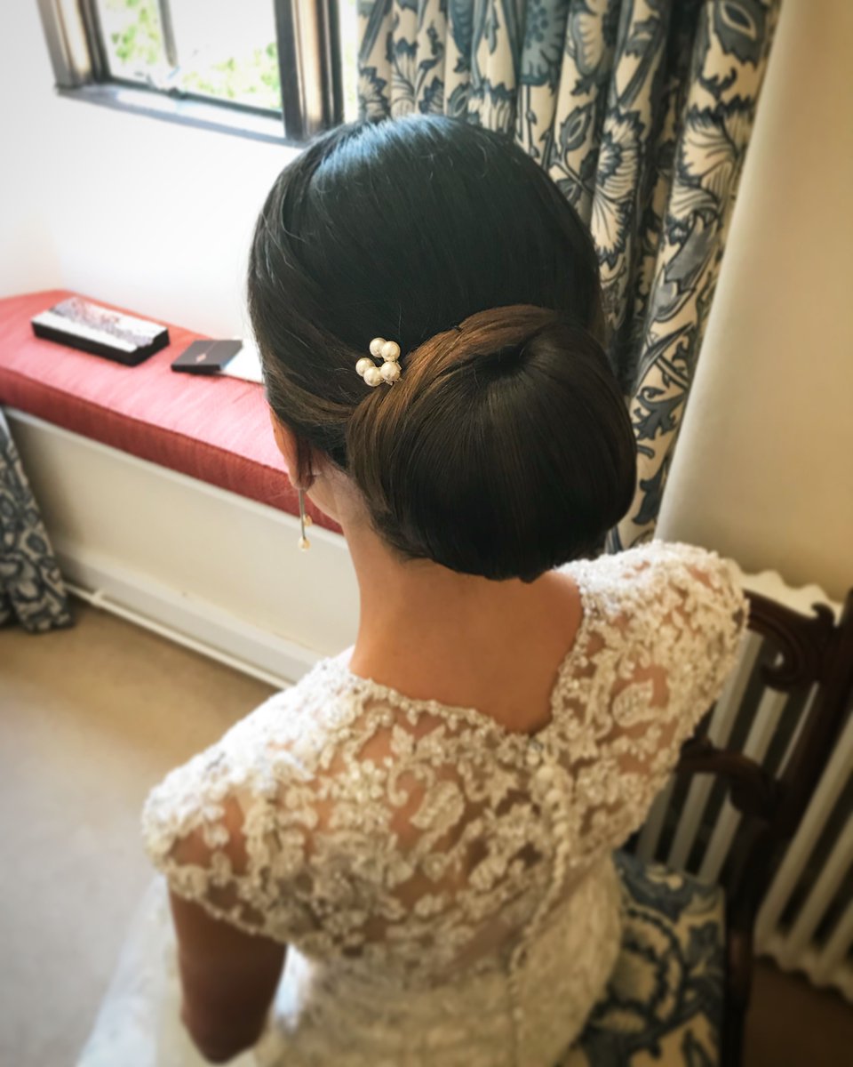 Hair styling by Amanda Barbosa 😘