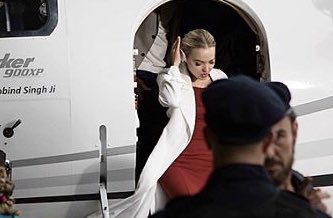 dropsofaninkpen's tweet image. um she looks so good #twowolves im coming for you