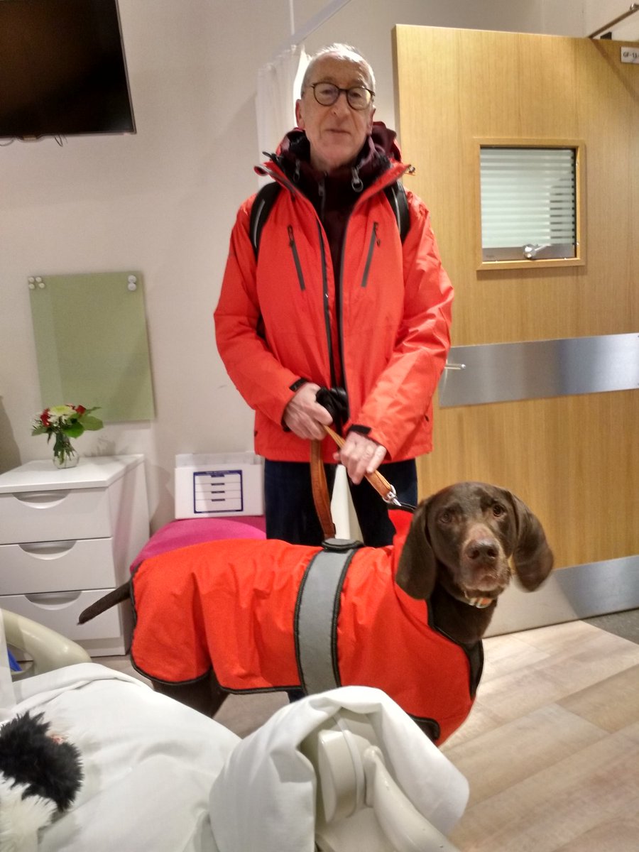We love <a href="/StLukes_Sheff/">St Luke's Hospice Sheffield</a>  <a href="/Twitter/">Twitter</a> donated flowers, dogs welcome real tonics for us.