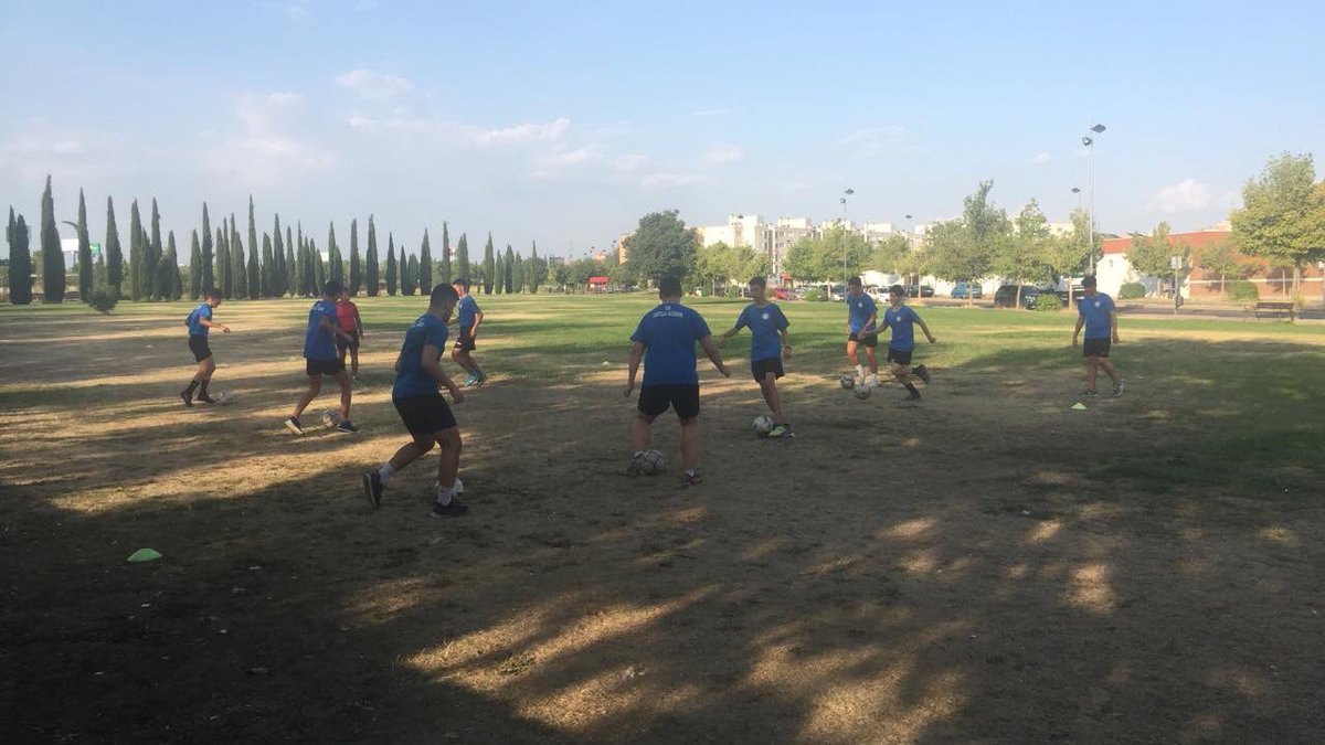 cdfuca2016's tweet photo. Arrancan nuestros Juveniles la pretemporada. Esperamos que disfruten y sea muy beneficiosa para su proceso de formación https://t.co/Otikf4orKD