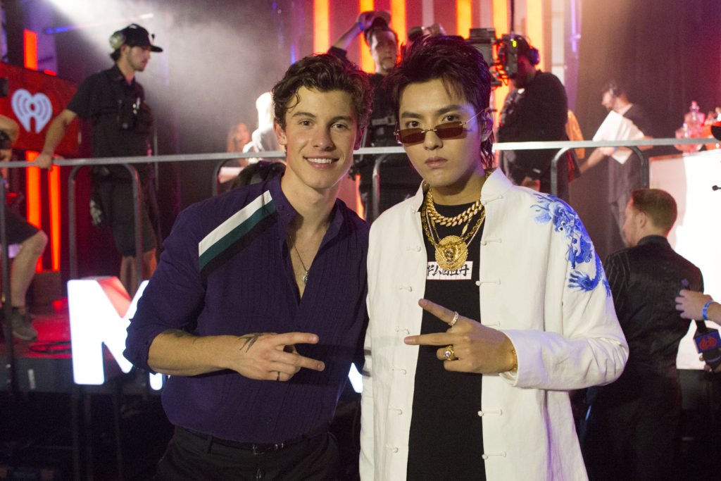 KrisWuPakistan's tweet photo. 180827- Kris Wu @KrisWu exclusive photos from Bell Media
Behind the stage #iHeartRadioMMVAs
#MMVAs
🔗: https://t.co/TTketYFmGX
#Kriswu #KrisPak 💚 https://t.co/qeUwbVBkrk