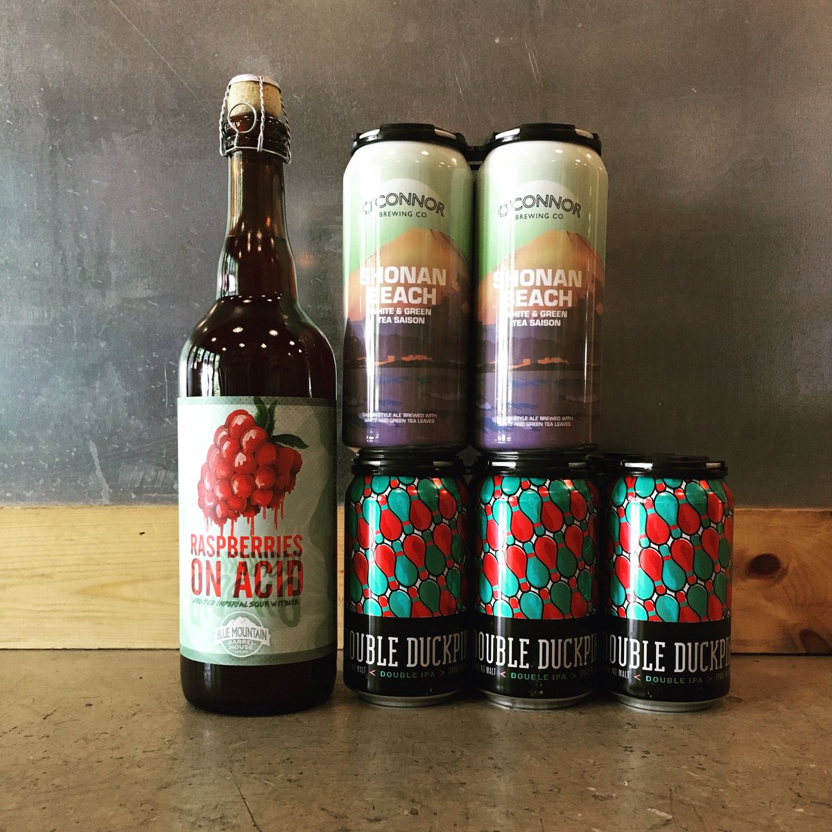 Arlbrew's tweet photo. Local ❤️ @BlueMtnBrewery Raspberries in Acid, @OConnorBrewing Shonan Beach Saison and the return of @UnionBrewing Double Duckpin! #arlingtonva #doubleduckpin #unioncraftbrewing #bluemountainbrewery #oconnorbrewing https://t.co/XPsQjcJ93K