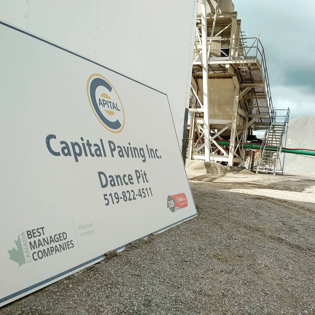 CapitalPaving's tweet photo. It took Capital 6 weeks to build the entire plant at the Dance Pit. We are now full operating our washing and crushing plant #divisionspotlight #aggregates #dancepit #capitalpaving https://t.co/sGb9wTVfqR