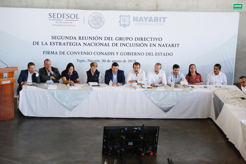 EvielPM's tweet photo. El @CONADIS_MX ha firmado un total de 29 convenios de colaboración con entidades federativas para la implementación y cumplimiento de las líneas de acción del Programa Nacional para el Desarrollo y la Inclusión de las Personas con Discapacidad 2014-2018. https://t.co/HPczinnIHC