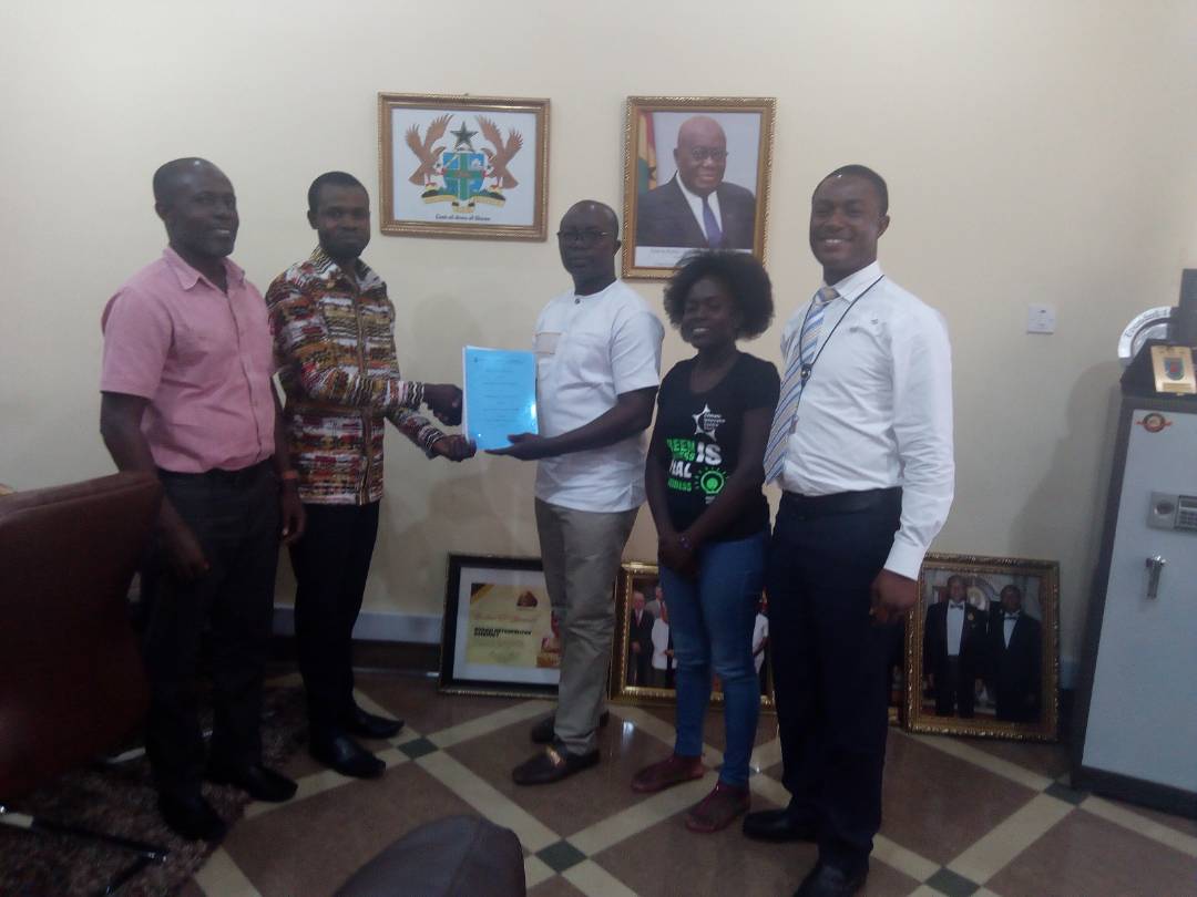 TrimarkC's tweet photo. PPP-MOU signed between #TriMark and #KumasiMetropolitanAssembly(Hon Osei Asibey Antwi-Mayor) facilitated by #TrendGh- Benedict Tuffuor and #IWMI to use treated communal wastewater from Chirapatre-Ksi for aquaculture.#Improvingsanitation #Sustainableaquaculture #creatinglivelihood https://t.co/9LBxEAJ2JF