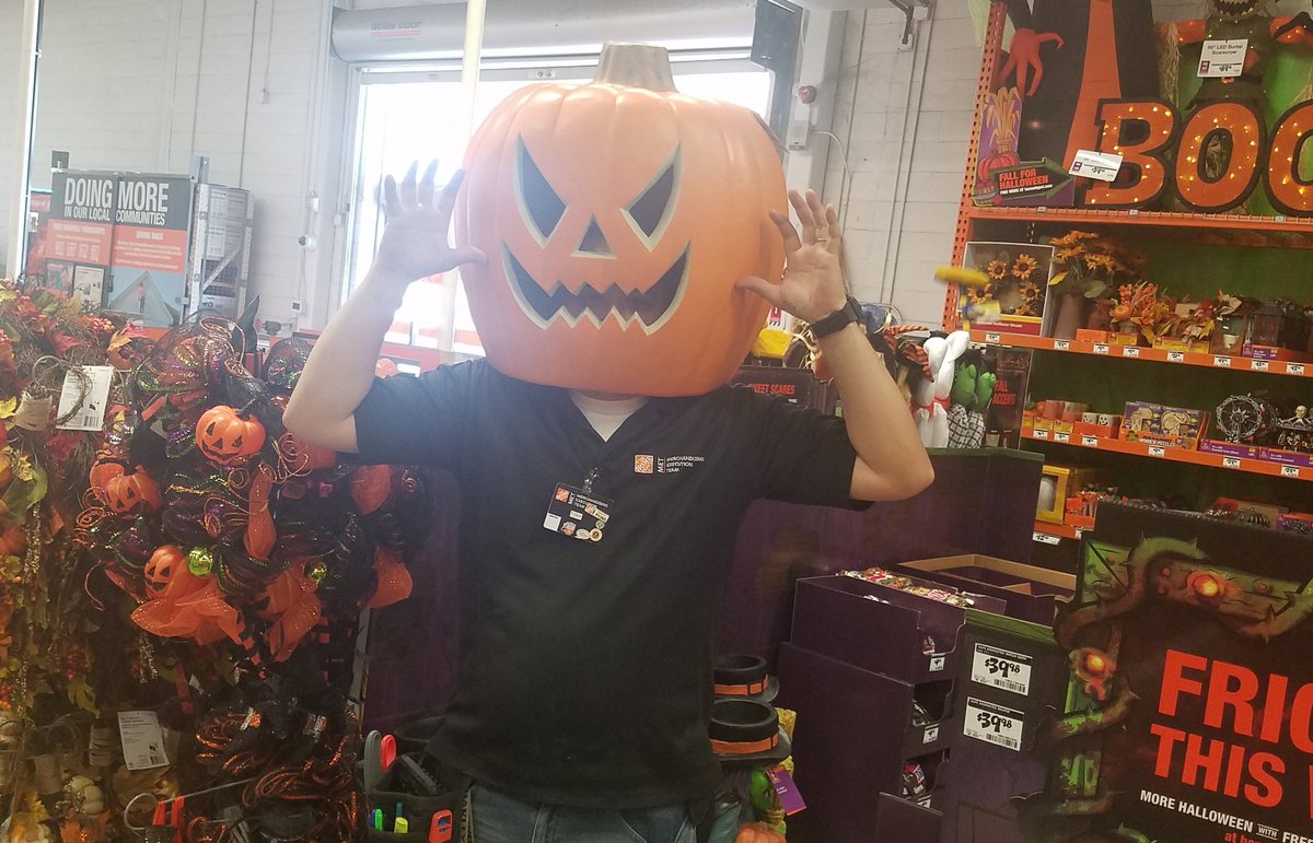 Thank you to our awesome MET team, awesome job on Halloween! <a href="/draku0927/">Ruben Rodriguez</a> <a href="/Fred_asj/">Fred Silva</a>  <a href="/THDNina/">Nina</a>