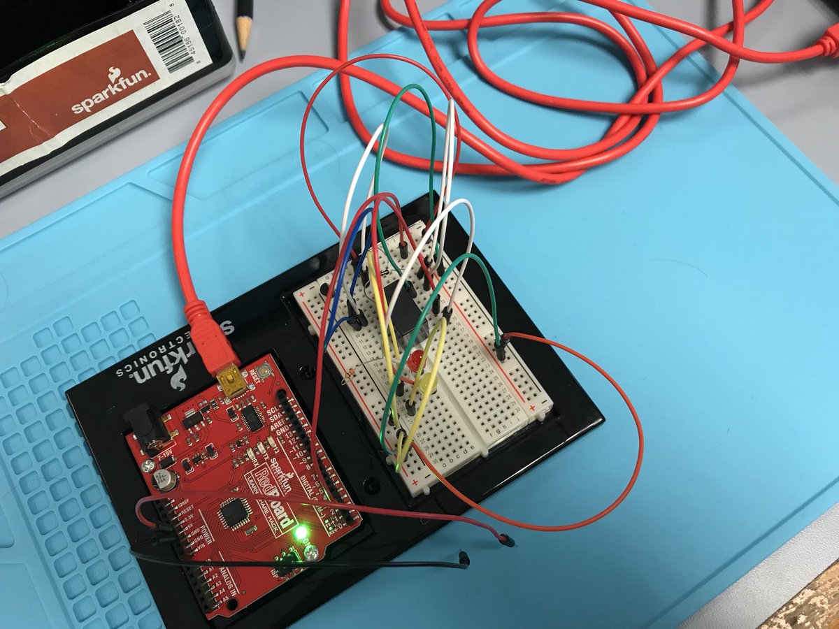 GearBotsBC's tweet photo. Lots of #MakerEd fun happening this week at @goUFV @UFVTrades in our final #SummerCamp w/ @Tinkerine #DittoPro #TinkerCAD @microbit_edu @Kitronik #MoveMini #Arduino #coding #robots - #STEAM #STEM @ita_youth @ASTTBC https://t.co/8YY9rWr3Xb