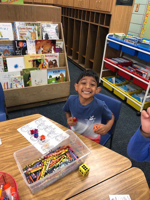 frkinderd64's tweet photo. Roll and Build Activity in Kindergarten #D64smiles #engageD64 https://t.co/Ij0kmzDVH2