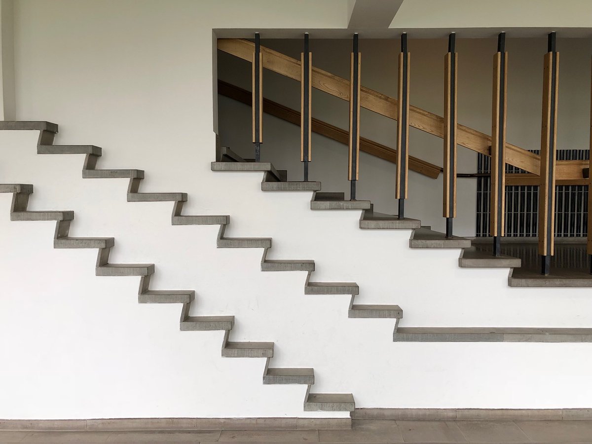 edwinheathcote's tweet image. This is superb. Aalto at Otaniemi demonstrating to architecture students how the tread depth should vary according to the gradient.