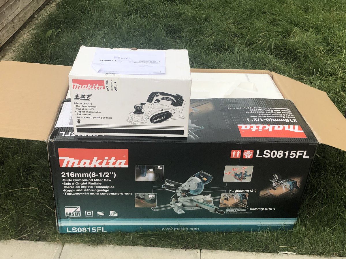evaspectfrome's tweet photo. @MakitaUK new toys today! #Blue https://t.co/EjYazl0apu