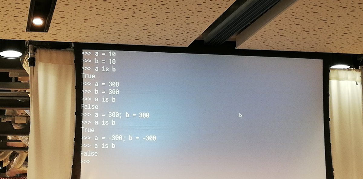 phoxis's tweet photo. @b3byinth3sky demonstrating some fishy behaviors in Python as shown in this picture. @PyDataDublin #6
#PyDataDUB https://t.co/SgfJRoEdjh