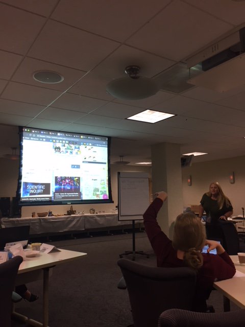 NikkiAGutierrez's tweet image. Excited to present ideas to a great group at the BetterLesson design studio today! #BetterLesson